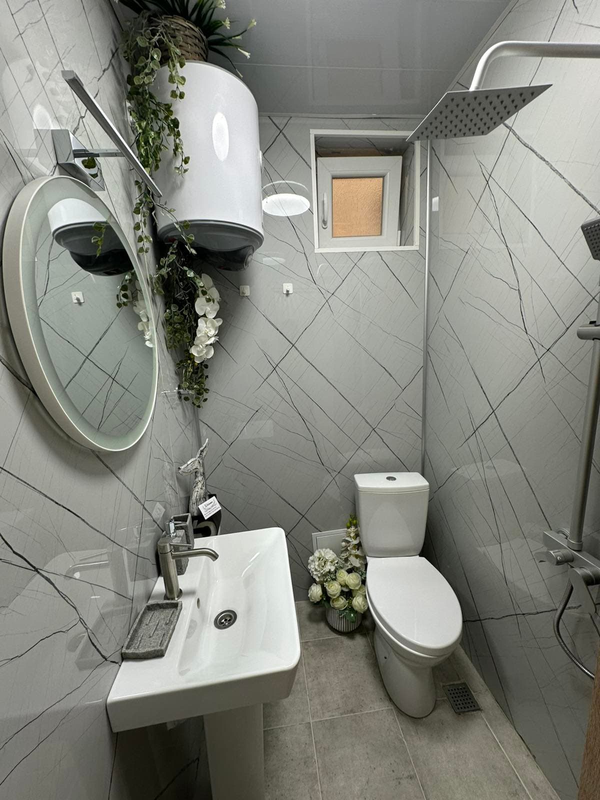 Abstract Studio interior view 8